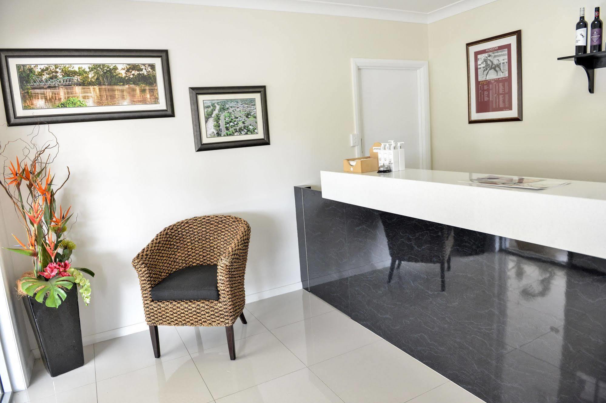 Pioneer Motel Goondiwindi Zewnętrze zdjęcie
