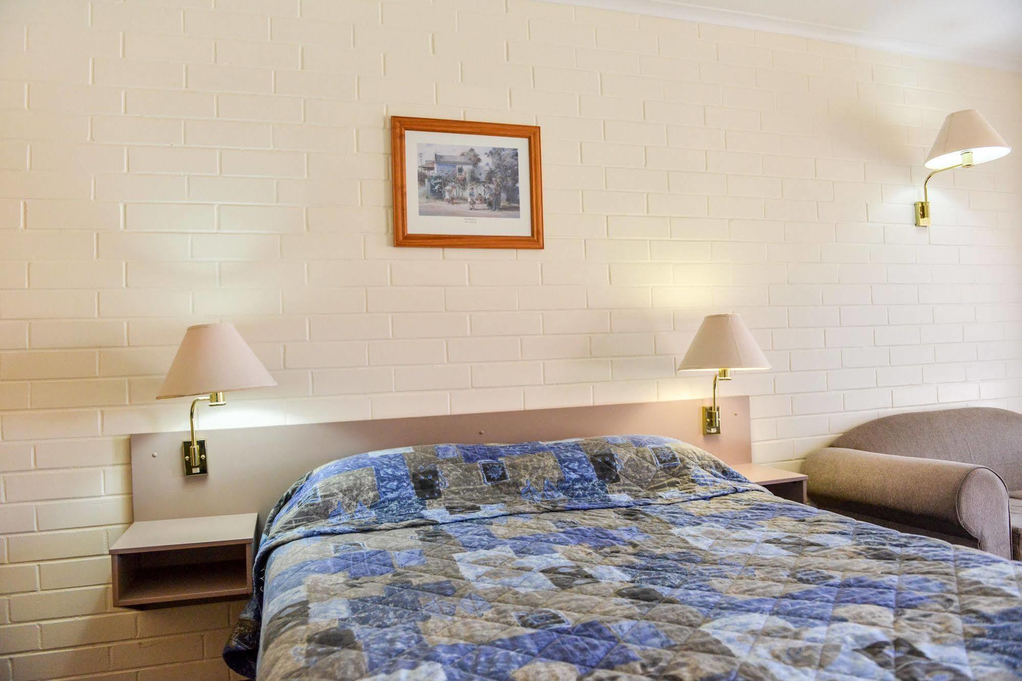 Pioneer Motel Goondiwindi Zewnętrze zdjęcie