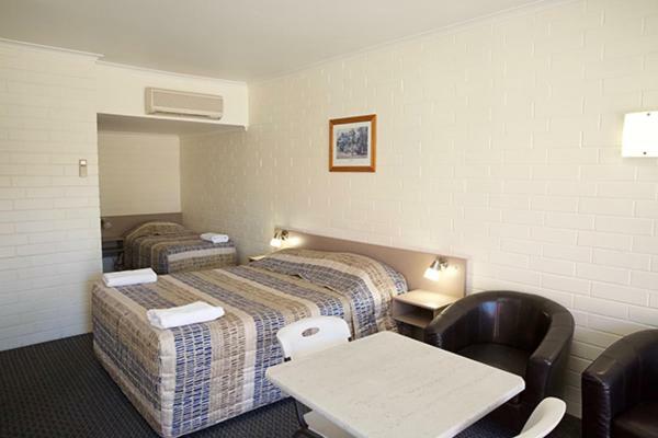 Pioneer Motel Goondiwindi Zewnętrze zdjęcie