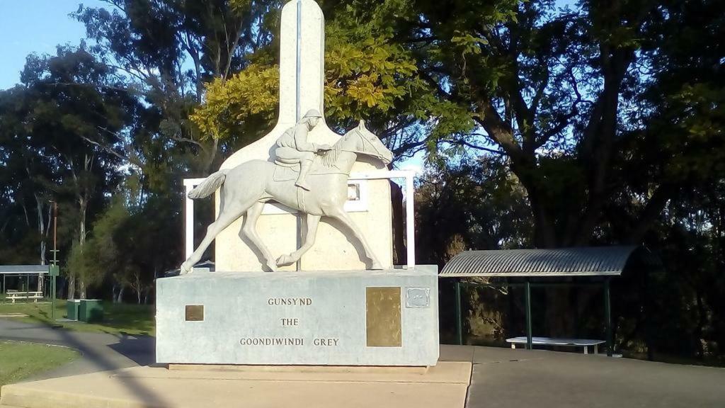 Pioneer Motel Goondiwindi Zewnętrze zdjęcie